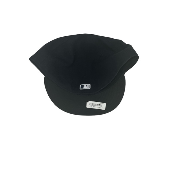 New NY Yankees hat size 8 3/8 - Picture 6 of 6